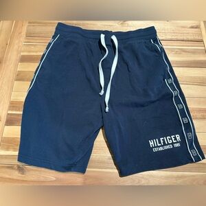 Tommy Hilfiger men’s navy athletic shorts medium